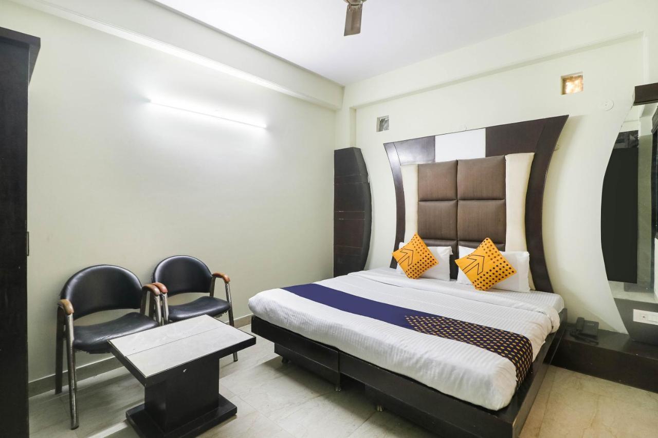 Spot On Hotel Grace Near Star Mall Gurgaon Ngoại thất bức ảnh