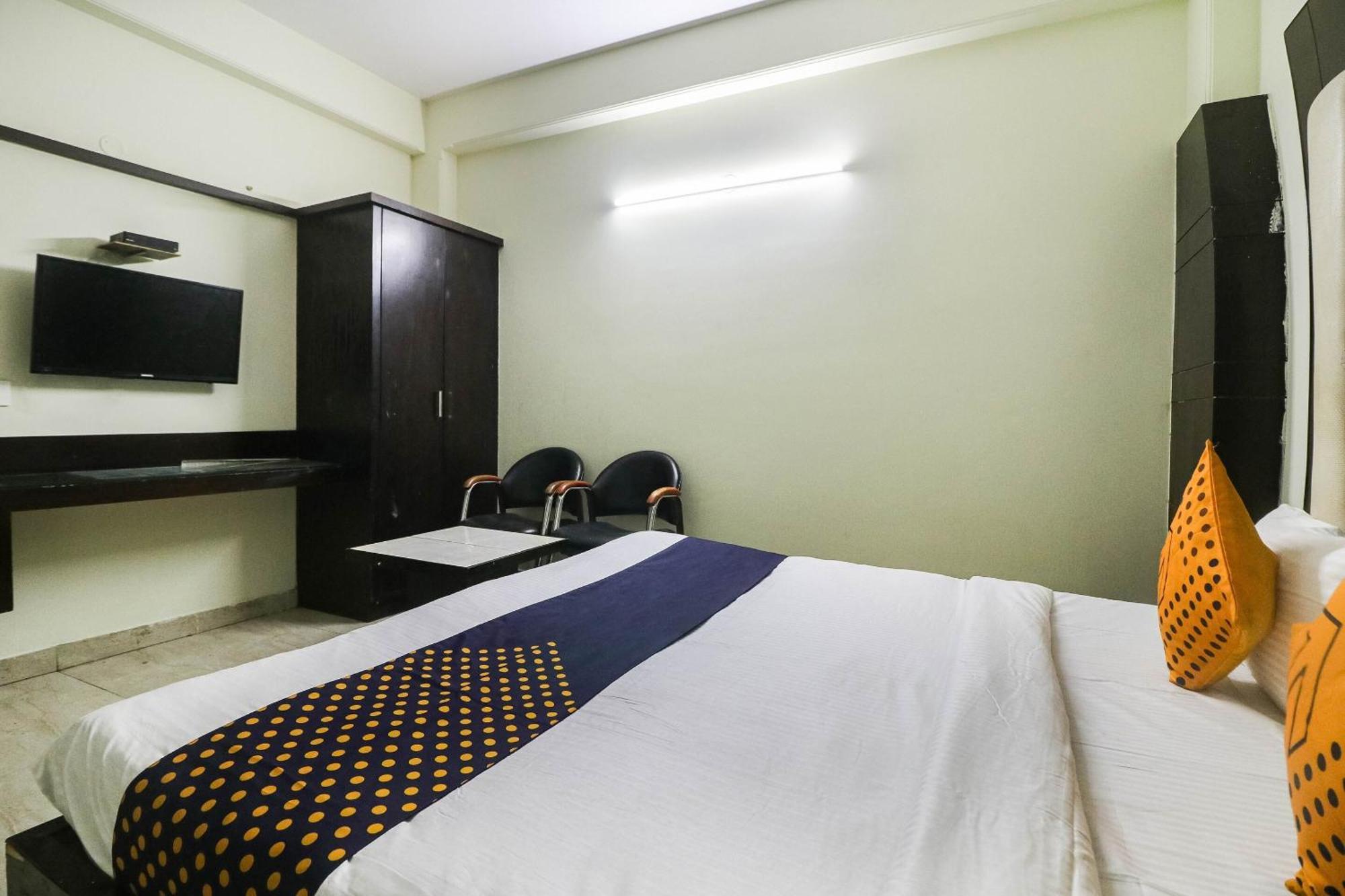 Spot On Hotel Grace Near Star Mall Gurgaon Ngoại thất bức ảnh