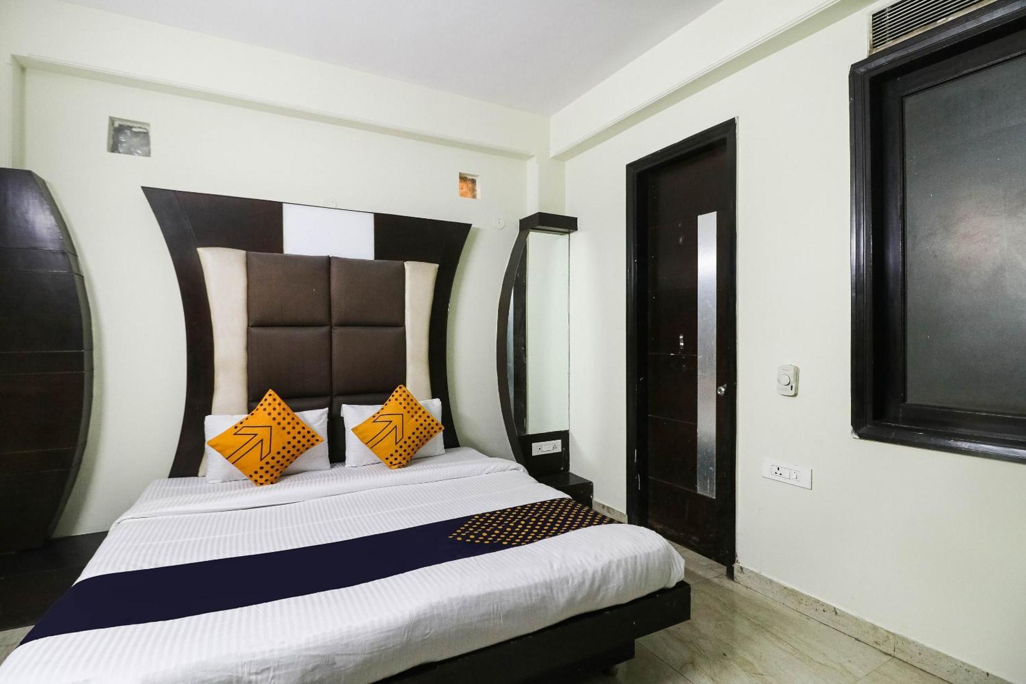 Spot On Hotel Grace Near Star Mall Gurgaon Ngoại thất bức ảnh